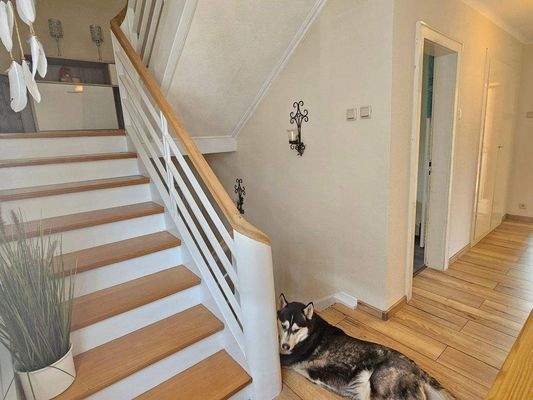 Diele mit Treppen OG