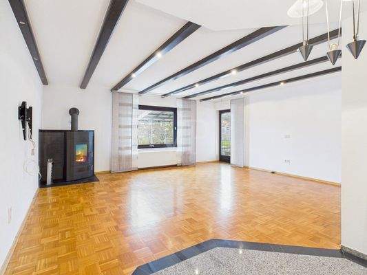 Wohn-/Essbereich mit Holzofen