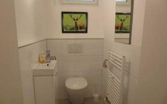 WC  Hahnstrasse.jpeg