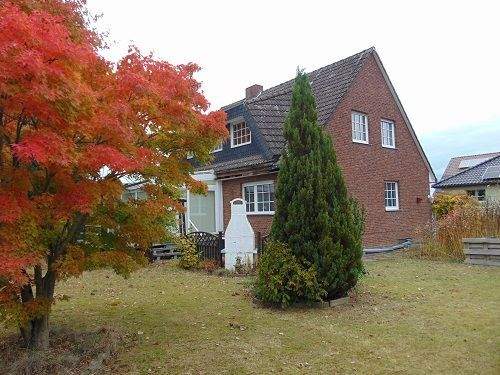 Hausansicht Gartenseite Giebelseite.jpg