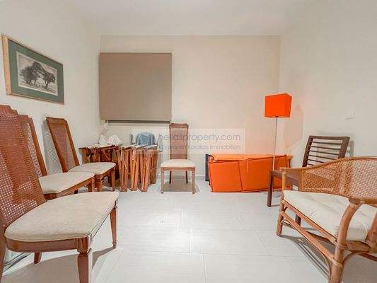 c91e158da5554bf0b380a7ddd1944647-original