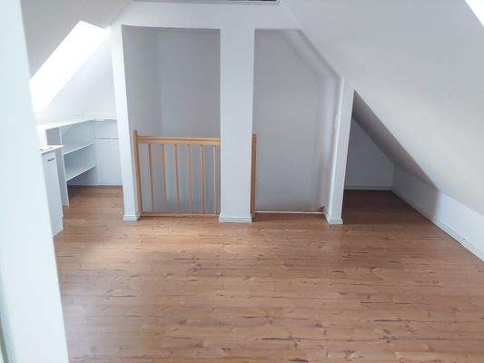 Galerie mit Pantryküche