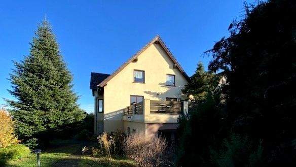 Ansicht mit Terrasse