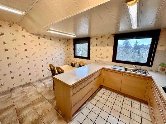 Helle Dachgeschossküche