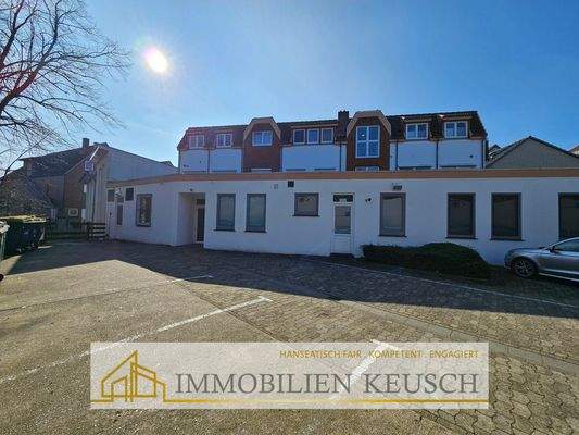 freie Parkflächen am Haus