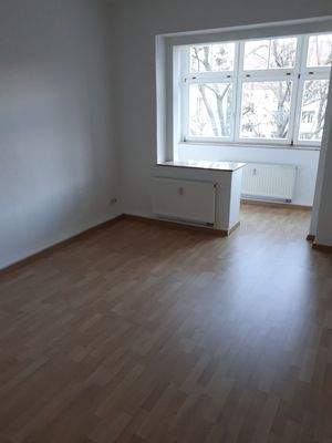 Zimmer 1 mit Blick zur Loggia