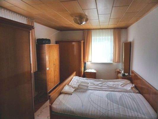 Schlafzimmer DG