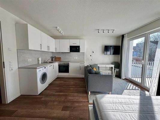 Schlaf- und Wohnzimmer inkl. offener Küche