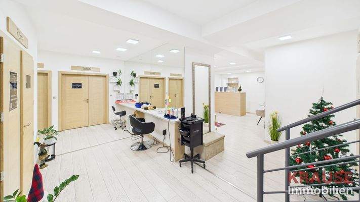 Eingangsbereich Empfang UG