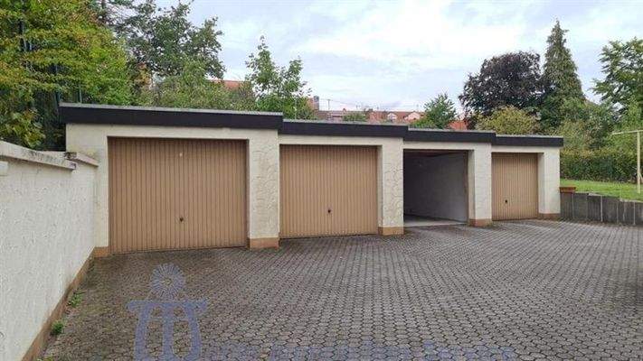 4 Garagen