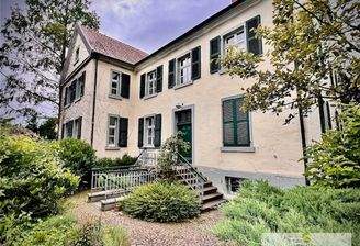 Vorderansicht der geschichtsträchtigen Immobilie