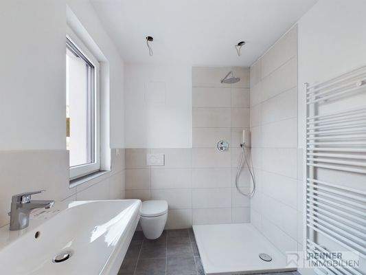 CAM02915G0-PR0052-STILL004