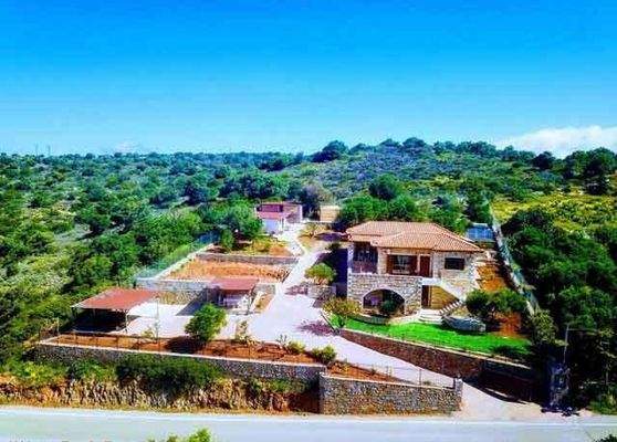 Kreta, Sisi: Einzigartiges Steinhaus mit Swimmingpool zum Verkauf