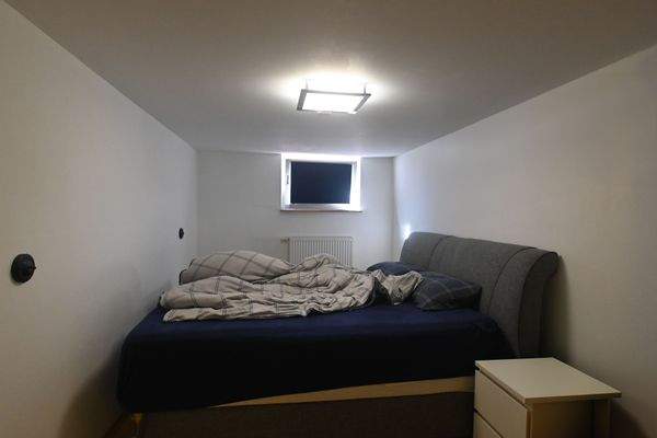 Schlafzimmer (UG)