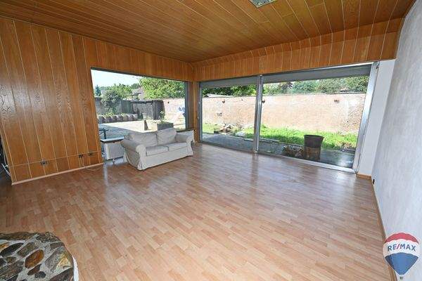 Wohnzimmer Blick auf Terrasse  und Garten