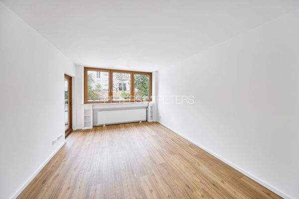 Zimmer mit Gartenzugang