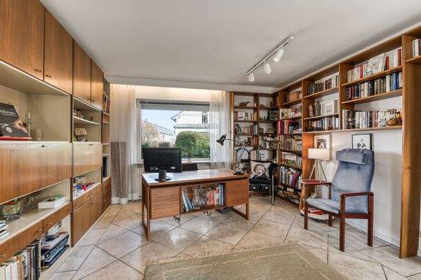 Arbeitsbereich im Wohnzimmer