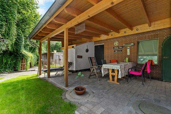 Überdachte Terrasse