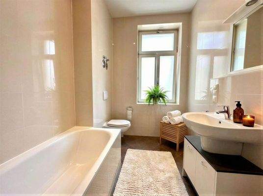 Badezimmer (KI-unterstützt)