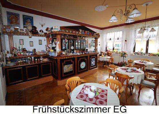 Frühstückszimmer EG