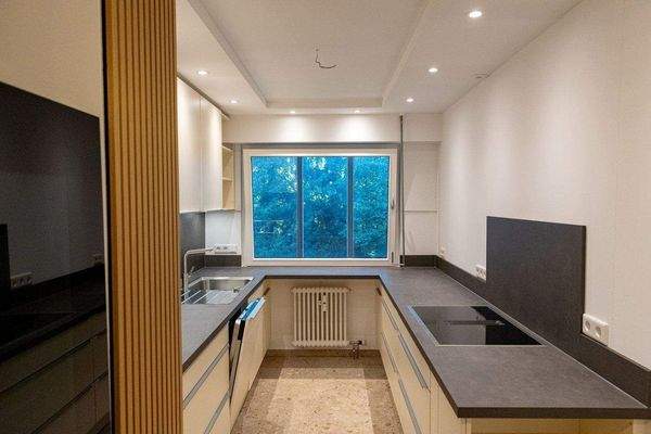 Blick in die Einbauküche.jpg