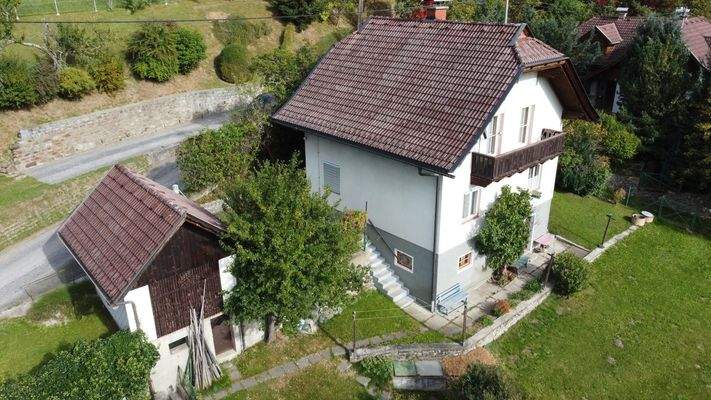 ein freundliches Anwesen