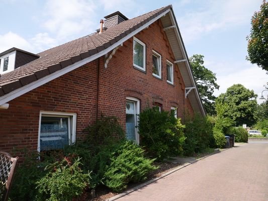 Alter Schulweg 2