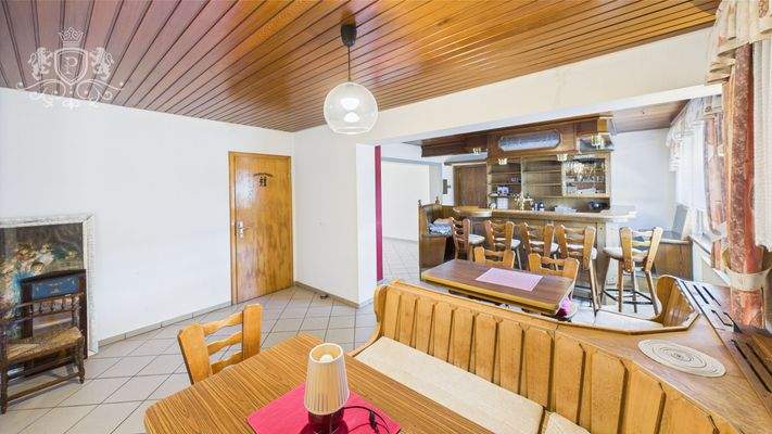 CAM01984G0-PR0471-STILL020