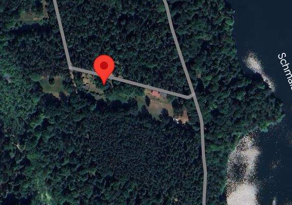 Luftaufnahme des gesamten Grundstücks