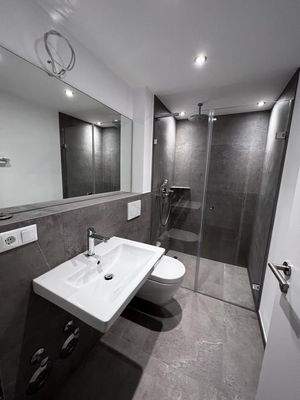 Badezimmer-2 (Dusche)