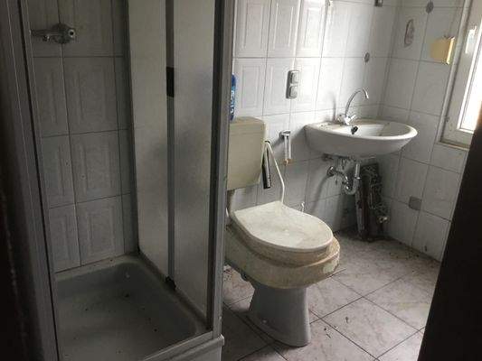 Bad Einliegerwohnung