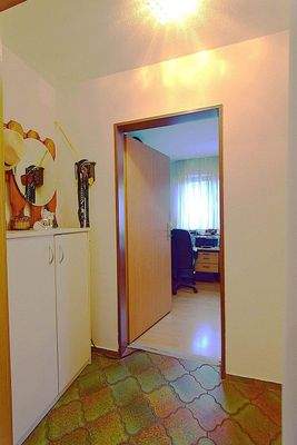 14. EG Diele zum Arbeitszimmer
