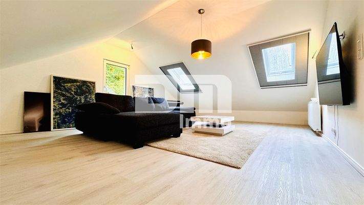 DG WE1 Rechter Gebäudeteil Dachstudio