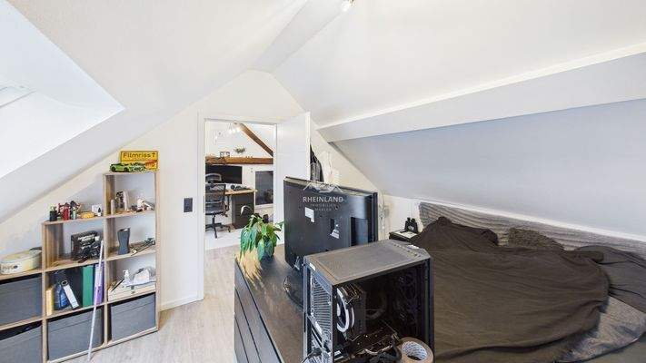 Schlafzimmer 4WHG DG