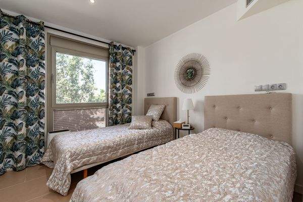 Eines von 2 Schlafzimmern