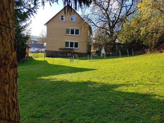 Seitenansicht / Grundstück