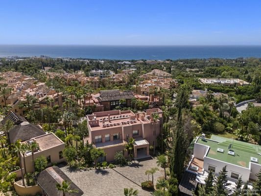 Photo: Villa in Marbella Golden Mile