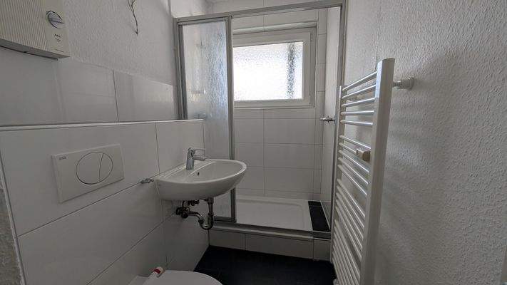 Tageslichtbad mit Dusche