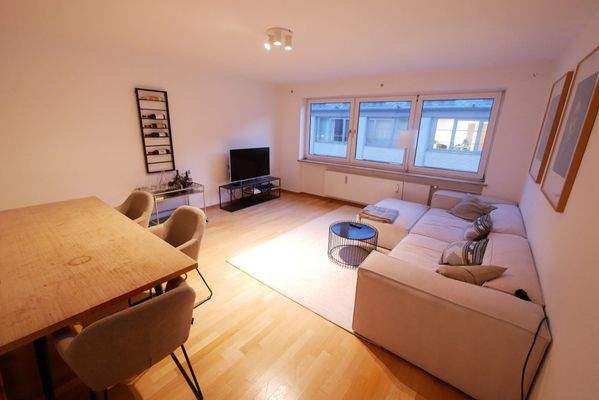 01 Wohnzimmer 02.JPG