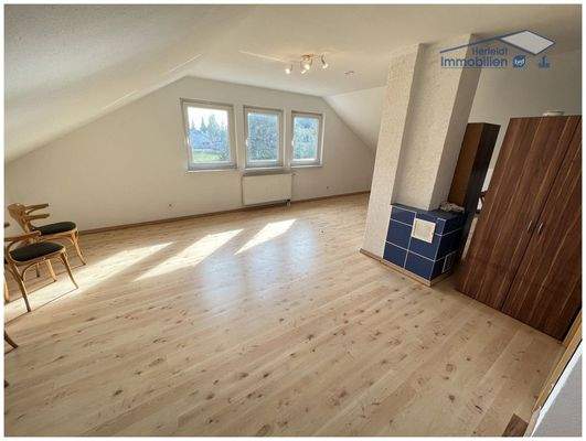 Großzügiges Dachstudio