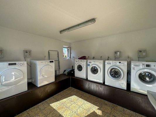 Allgemeiner Waschmaschinenraum 