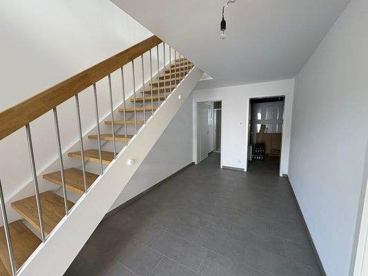 Treppenaufgang/Flur EG