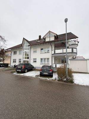 Außenansicht WH rechts 1.OG Haus komplett 4.jpeg