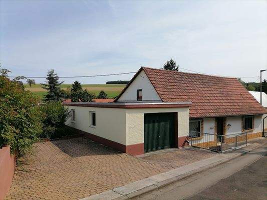 Ansicht von der Straße.jpg