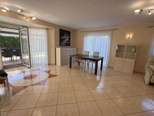 Wohn-Esszimmer - Ansicht III