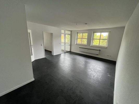 20251014_122846985_iOS