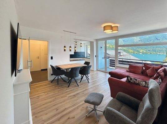 Wohnbereich mit Seeblick
