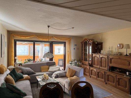 gemütliches Wohn- und Esszimmer