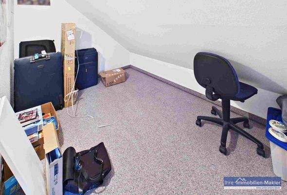 Abstellraum Spitzboden