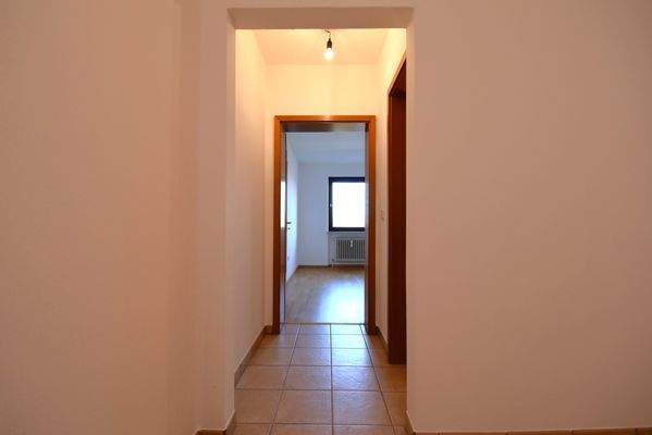 Diele in Richtung Zimmer 1